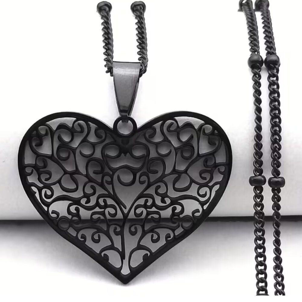 NWT Black Filigree Cut Out Heart Pendant Necklace Stainless Steel Gothic Scroll